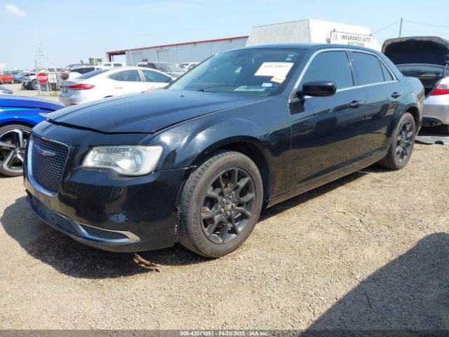 2C3CCARG0HH637444 Chrysler 300 Limited Awd
