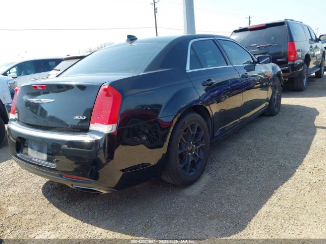 2C3CCARG0HH637444 Chrysler 300 Limited Awd