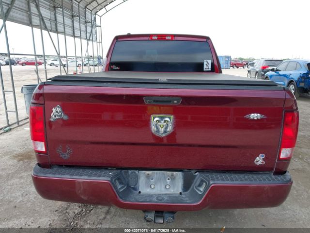 1C6RR6FG5HS609726 RAM 1500 Express  4x2 6'4 Box