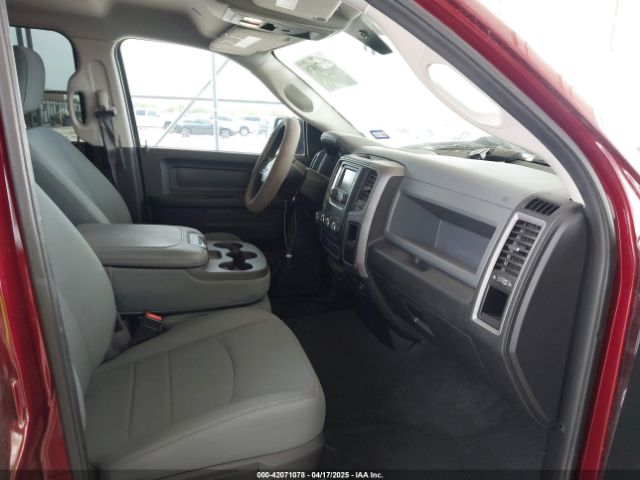 1C6RR6FG5HS609726 RAM 1500 Express  4x2 6'4 Box