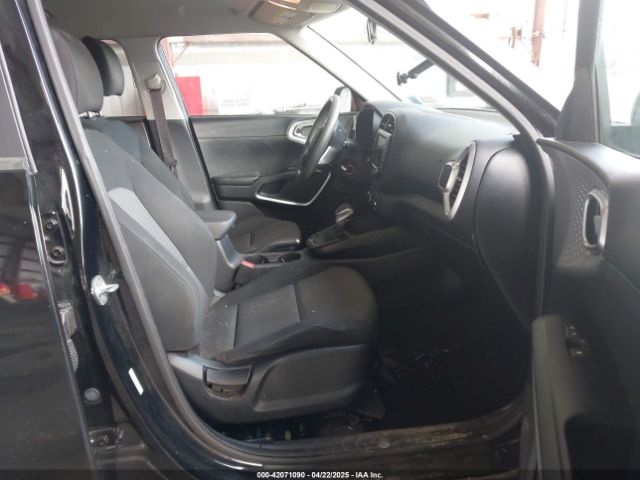 KNDJ23AU1N7162106 KIA SOUL LX