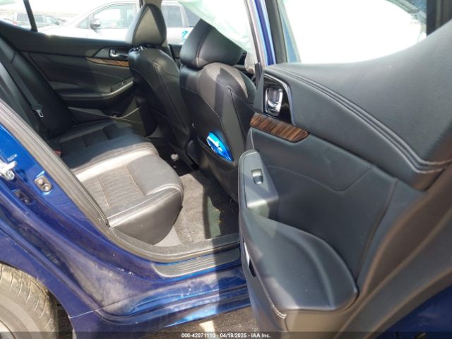 1N4AA6AP2GC386757 Nissan Maxima 3.5 Platinum