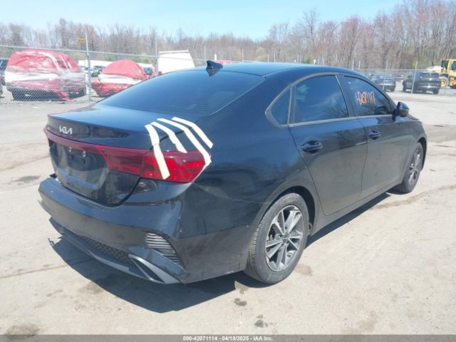 3KPF24AD5NE474800 KIA Forte Lxs