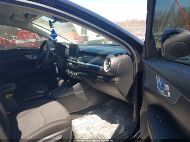 3KPF24AD5NE474800 KIA Forte Lxs
