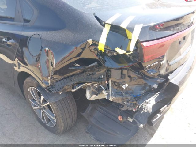 3KPF24AD5NE474800 KIA Forte Lxs