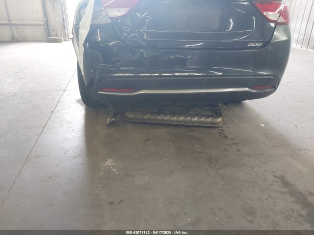 Chrysler 200 Limited 2015 1C3CCCAB7FN730056 Image 13