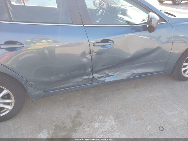 JM1BM1U77G1342639 Mazda Mazda3 I Sport