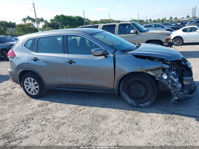 Nissan ROGUE S 2018 KNMAT2MT5JP557166 Image 14