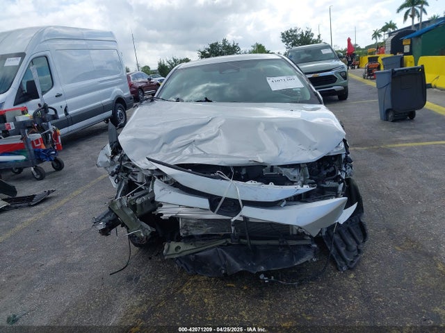 5YFB4MDE7RP082449 Toyota COROLLA LE