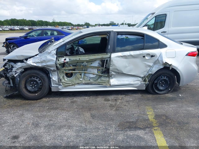 5YFB4MDE7RP082449 Toyota COROLLA LE