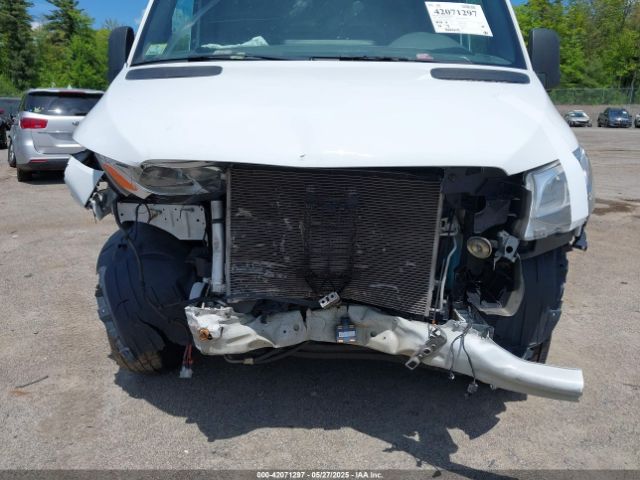W1Y40CHY6MT044646 Mercedes-Benz Sprinter 2500 High Roof I4