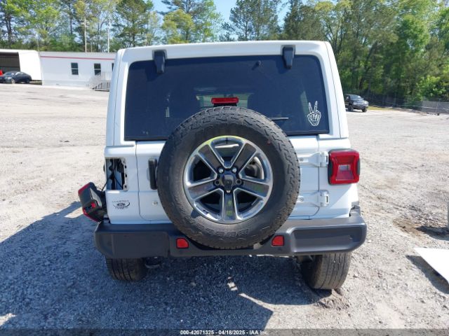 1C4HJXEN5KW509806 Jeep Wrangler Unlimited Sahara 4x4