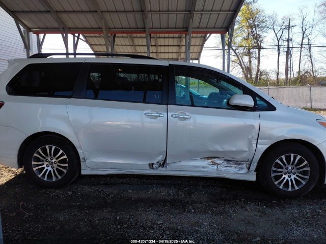 5TDYZ3DC6JS905338 Toyota Sienna Xle Premium 8 Passenger