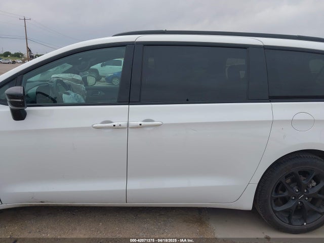 2C4RC1BG0RR184289 Chrysler 2024