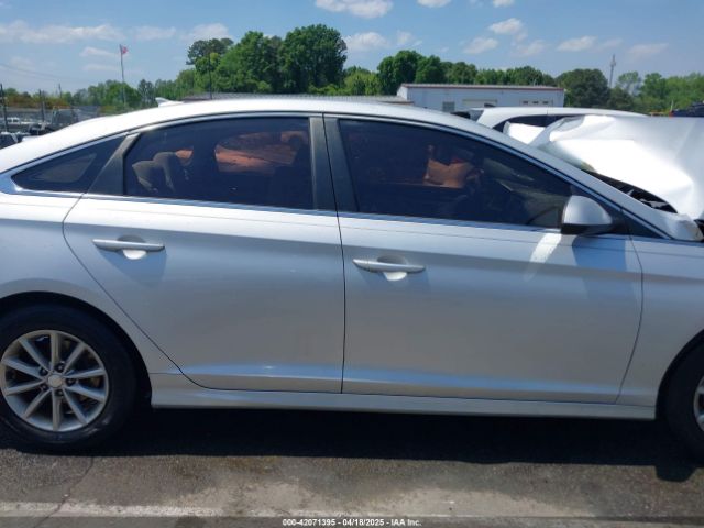 5NPE24AF9JH613622 Hyundai SONATA SE