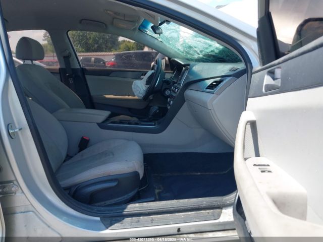 5NPE24AF9JH613622 Hyundai SONATA SE