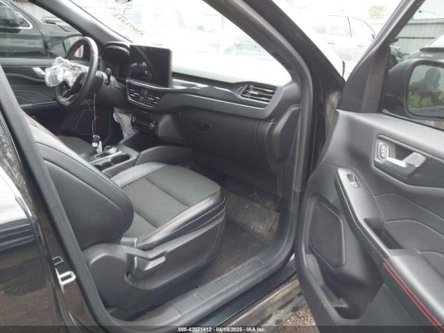 1FMCU9MN6PUB21822 Ford Escape St-line