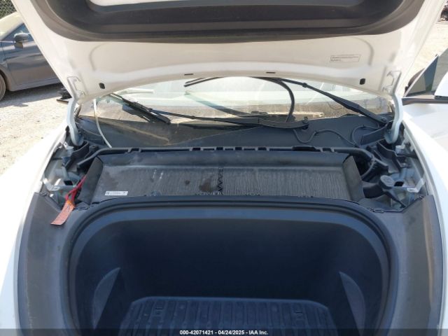 2023 TESLA MODEL Y 7SAYGDEE0PA130057 Photo 9
