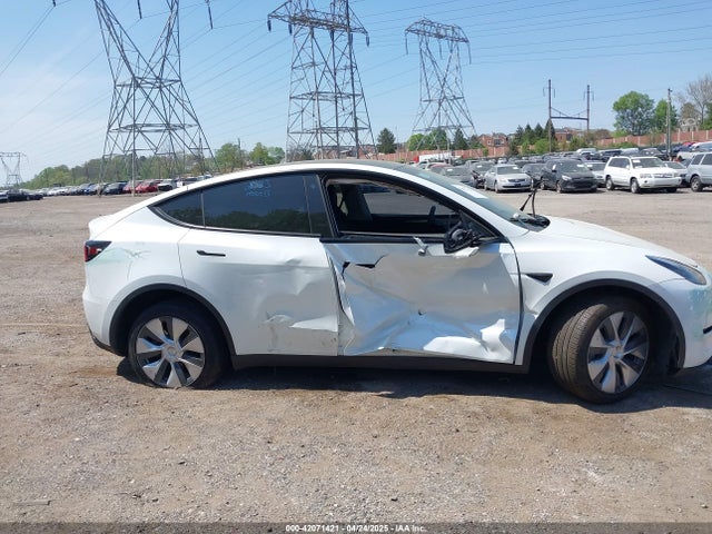 7SAYGDEE0PA130057 Tesla Model Y