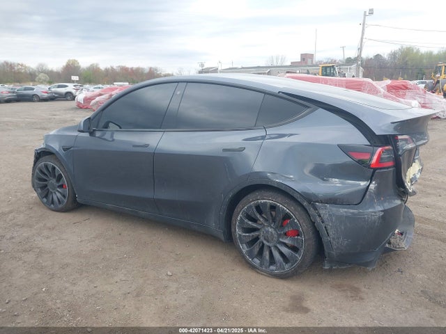 5YJYGDEF8LF046961 Tesla Model Y