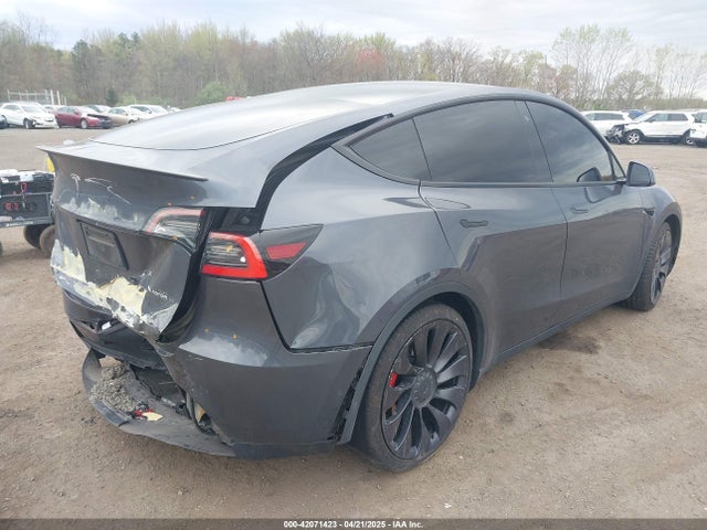 5YJYGDEF8LF046961 Tesla Model Y
