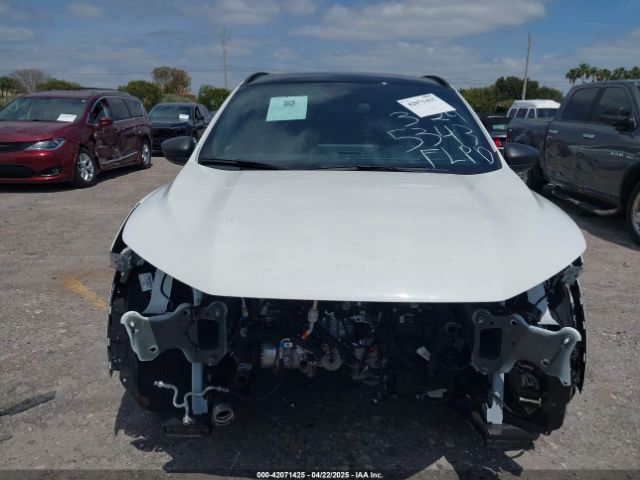 1FMCU0MNXPUB45343 Ford Escape St-line