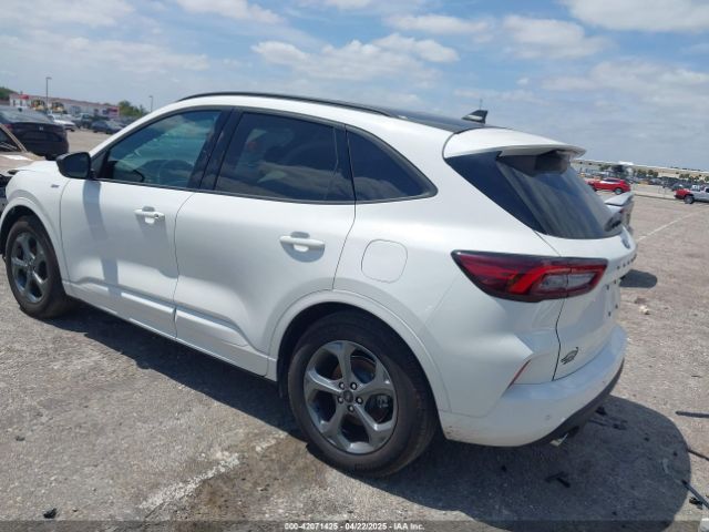 1FMCU0MNXPUB45343 Ford Escape St-line
