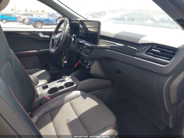 1FMCU0MNXPUB45343 Ford Escape St-line