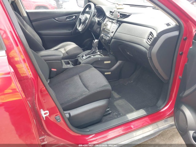 JN8AT2MT2HW386235 Nissan ROGUE SV