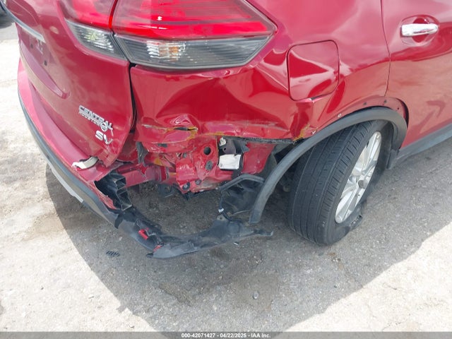JN8AT2MT2HW386235 Nissan ROGUE SV