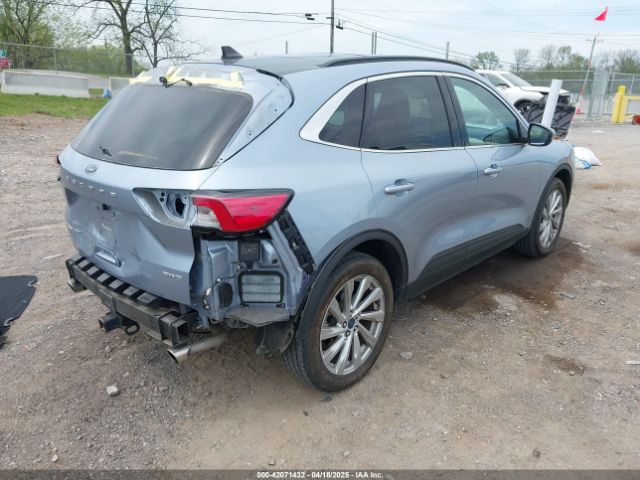 1FMCU9J95NUA87666 Ford Escape Titanium