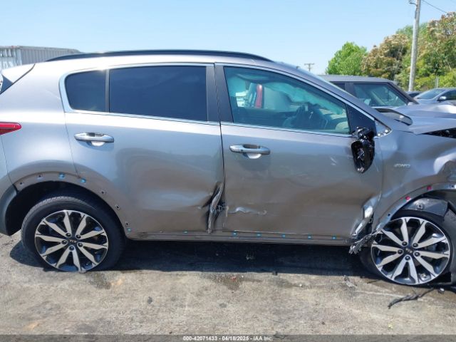 KNDPNCAC6J7401698 KIA Sportage Ex