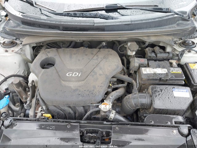 KMHTC6AD3GU280827 Hyundai Veloster