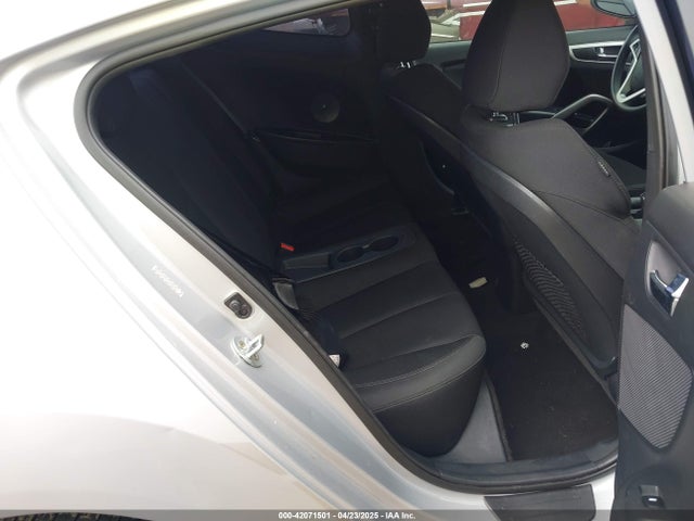 KMHTC6AD3GU280827 Hyundai Veloster