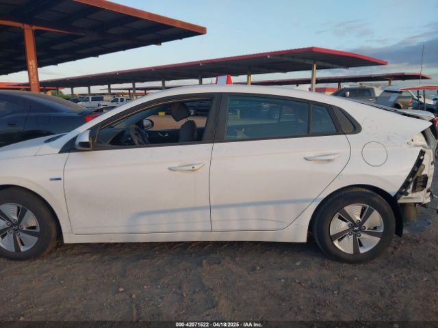 KMHC65LC2HU050185 Hyundai Ioniq Hybrid Blue