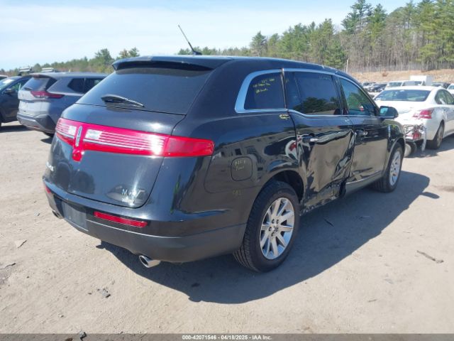 2LMHJ5NK2KBL03273 Lincoln Mkt Livery