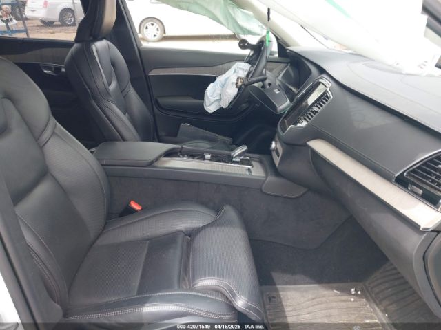 2024 VOLVO XC90 RECHARGE PLUG-IN HYBRID YV4H60LFXR1217884 Photo 4