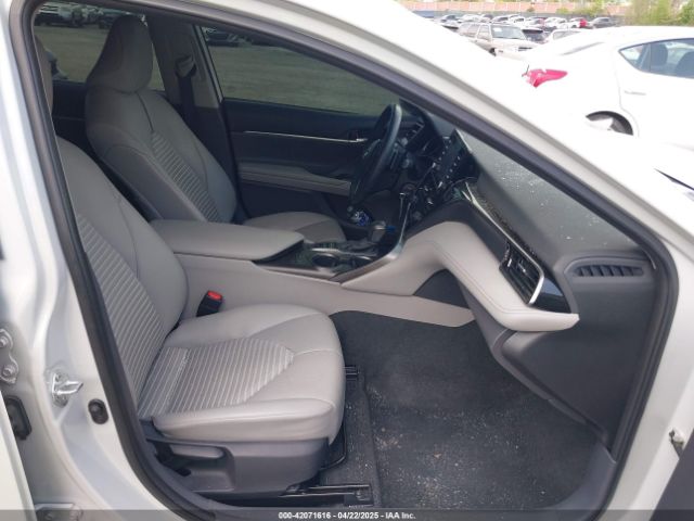 4T1G11BK4NU048290 Toyota Camry Se Awd