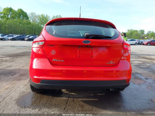 1FADP3K29FL203236 Ford FOCUS SE