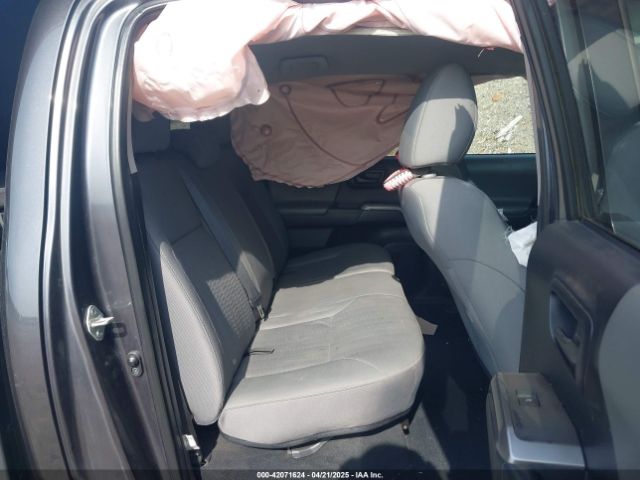 3TMCZ5AN8JM144064 Toyota Tacoma Sr5 V6