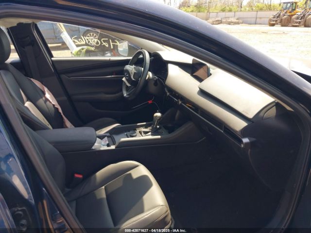 3MZBPBBL2MM214771 Mazda Mazda3 Select