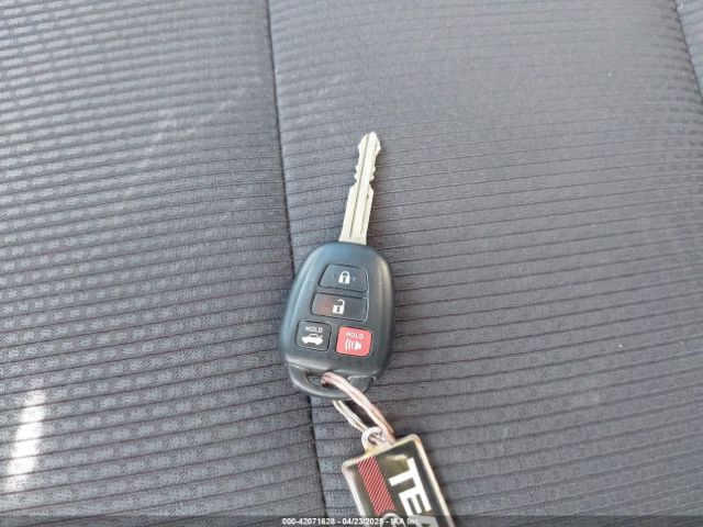 4T1BF1FK9HU278269 Toyota CAMRY SE