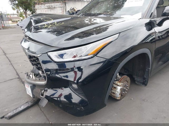 Toyota Highlander Limited 2023 5TDKDRAH5PS012464 Image 19