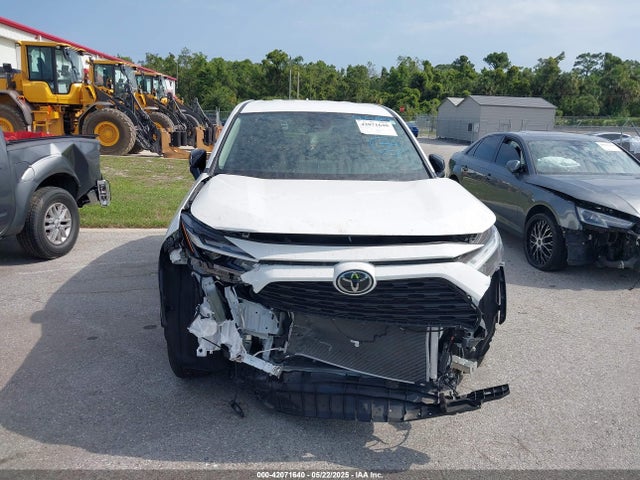 2T3H1RFV3RC268803 Toyota RAV4 LE
