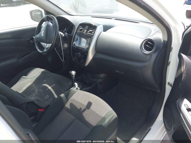 3N1CN7AP8JL875076 Nissan Versa 1.6 Sv