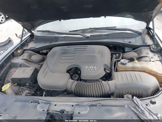 2C3CDXBGXJH180271 Dodge Charger Sxt Rwd
