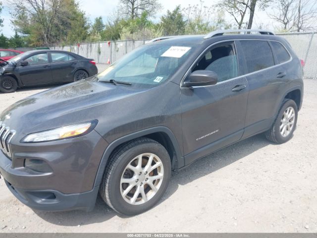 1C4PJLCB4HW643969 Jeep Cherokee Latitude Fwd