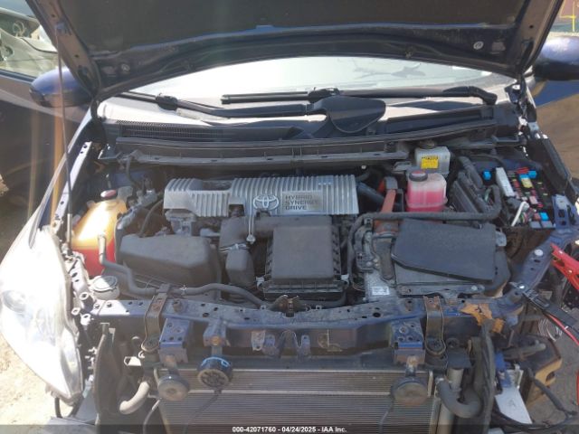 JTDKN3DU0F1913319 Toyota Prius Three