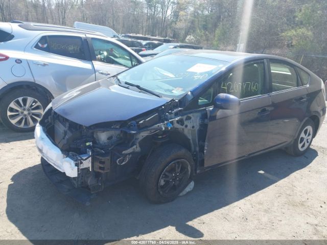 JTDKN3DU0F1913319 Toyota Prius Three
