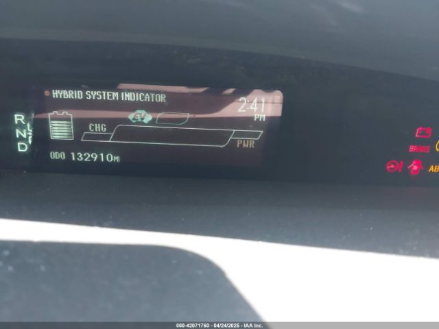JTDKN3DU0F1913319 Toyota Prius Three